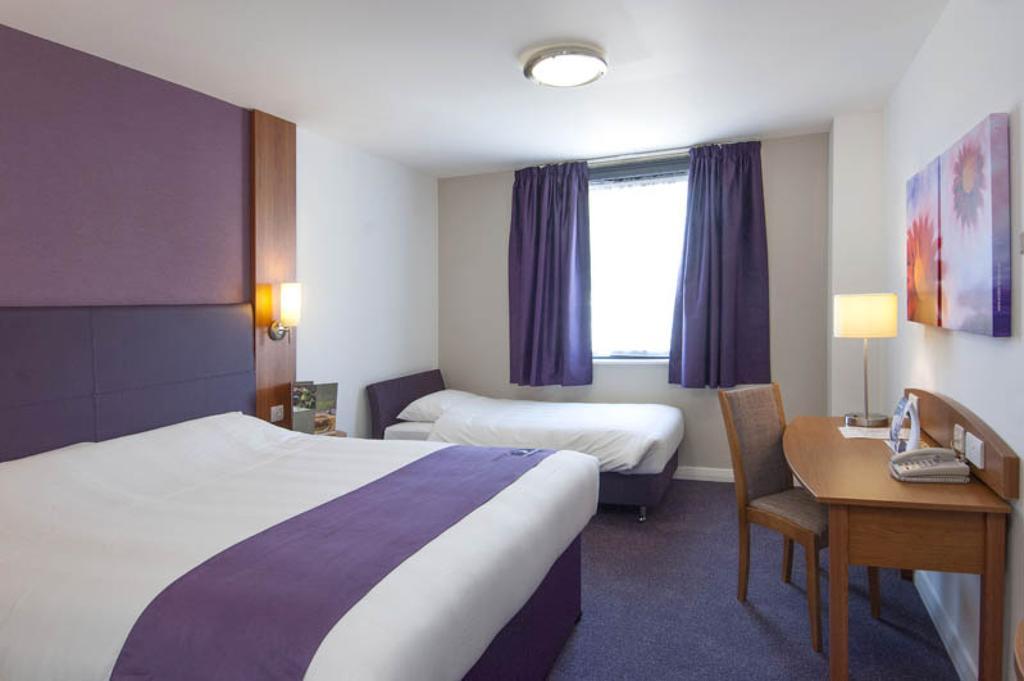 Premier Inn Edinburgh Airport - Newbridge Newbridge  Pokoj fotografie
